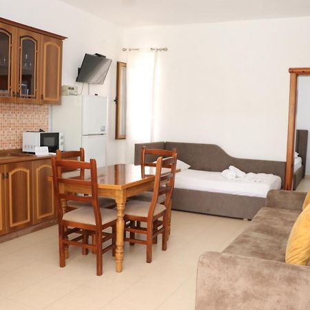 Apartment Celaj Velipojë Eksteriør bilde