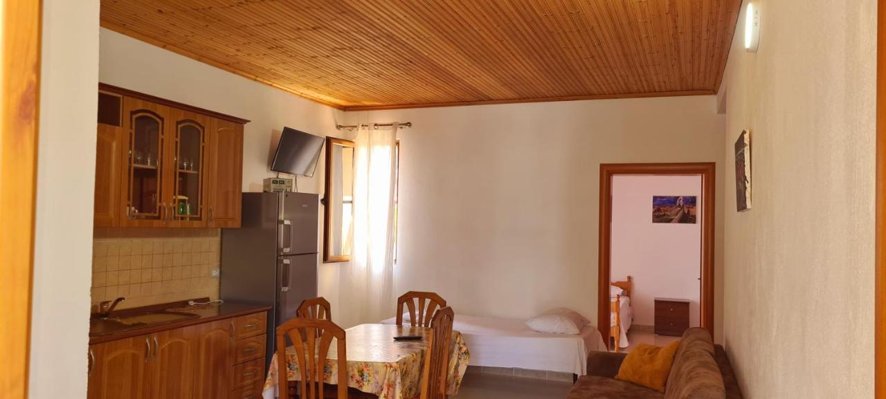Apartment Celaj Velipojë Eksteriør bilde